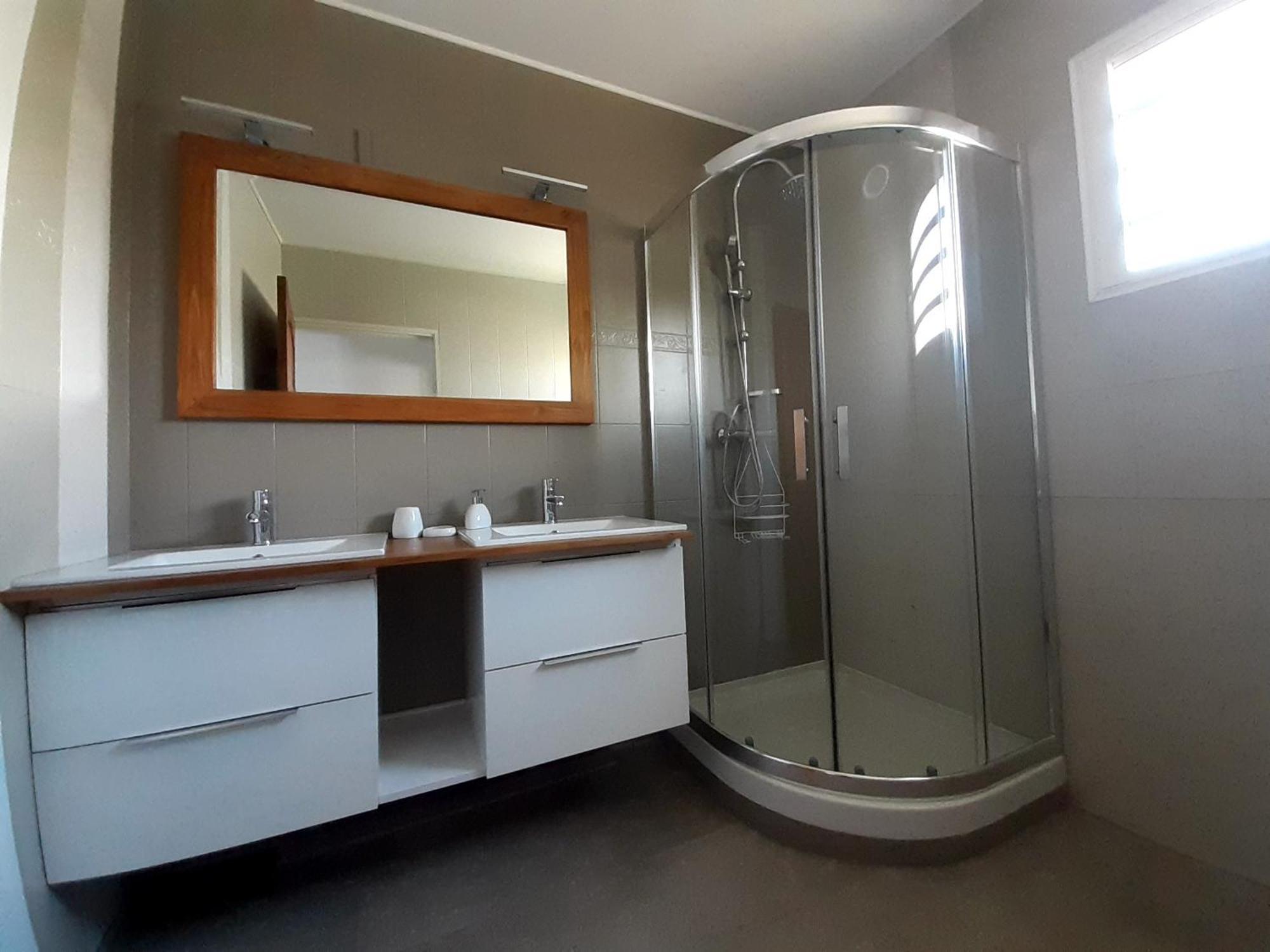 Joli Appartement, Piscine, Jacuzzi Sainte-Suzanne 외부 사진